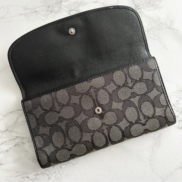 25. Coach Signature Outline Black Leather Envelope Trifold Wallet Card Holder - Picture 7 of 14